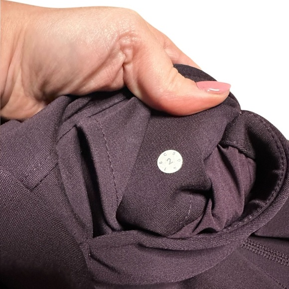 Lululemon Womens Soft Pants 5 Pocket Zip Front Tapered Leg Plum Purple Size 2 - Picture 4 of 6
